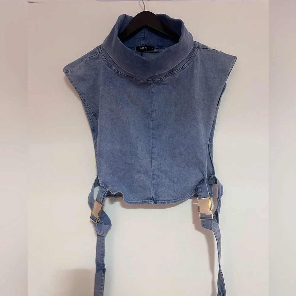 Micas Sleeveless Denim Top NWT - Picture 2 of 5